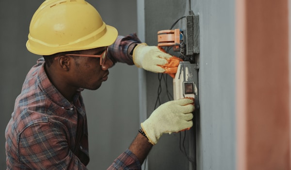Electrical Safety Tips Every Homeowner Should Know